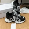 black/white trainers