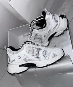 white/black trainers